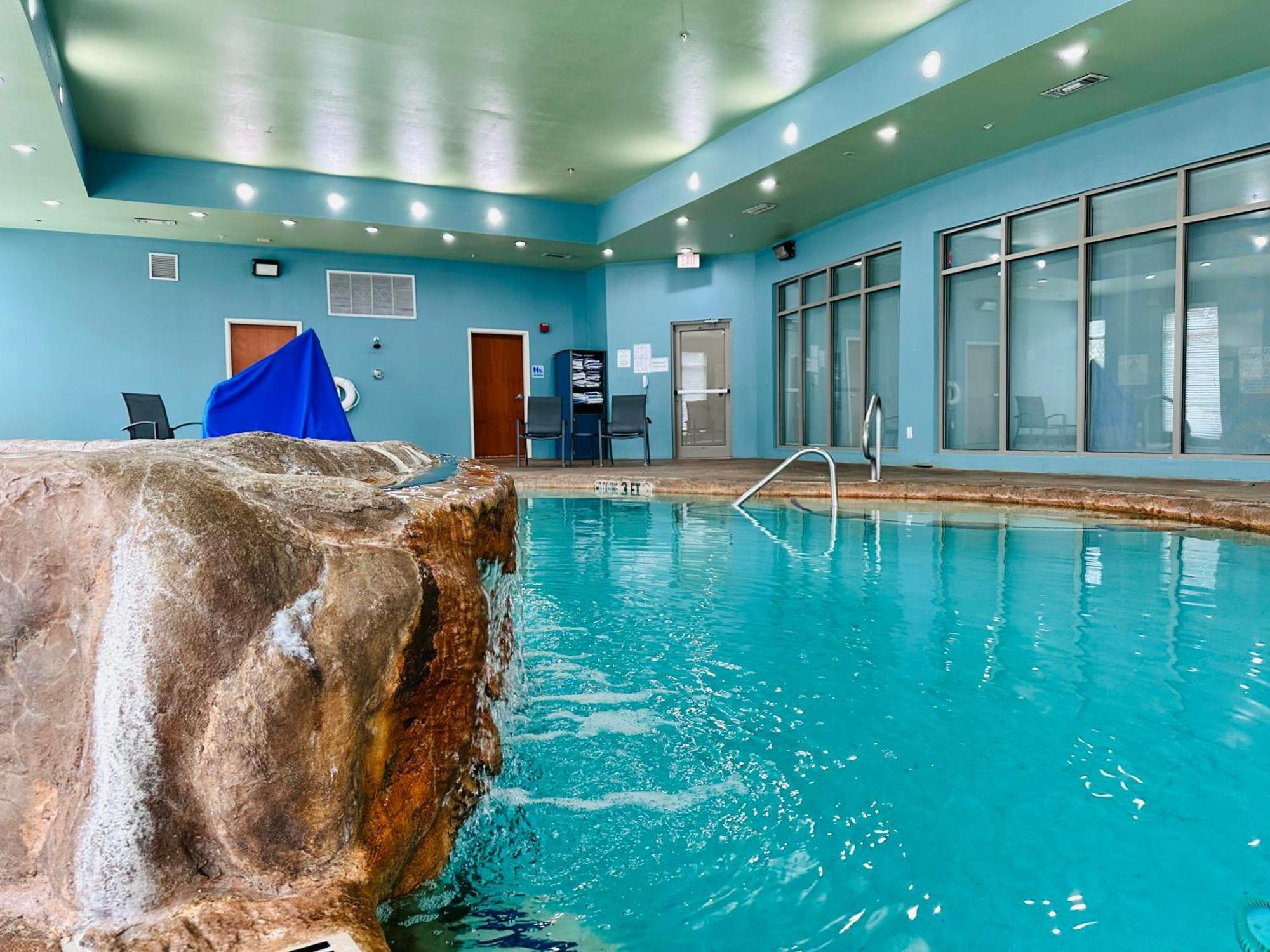 Holiday Inn Express Hotel & Suites Mansfield By Ihg Zewnętrze zdjęcie